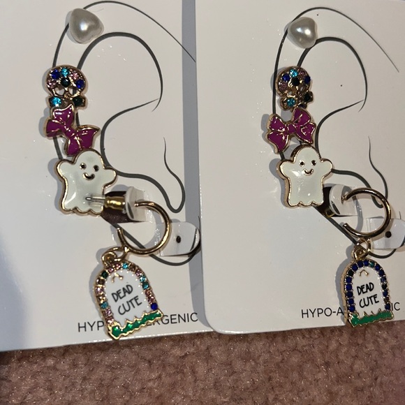 NWT 5 Pair Mixed Earring Stud Set skeleton bow ghost heart Pearl dead cute - Picture 2 of 4